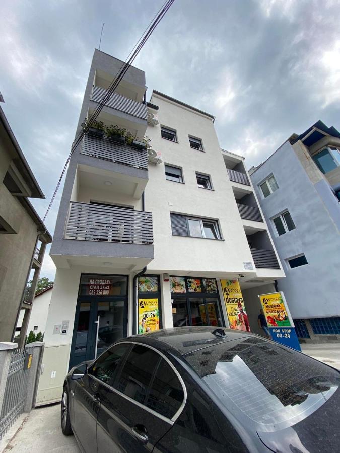 Dom Apartmani Kragujevac Zewnętrze zdjęcie
